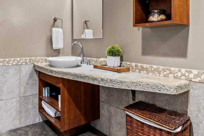121 - 187 Kananaskis Way, Condo with 2 bedrooms, 2 bathrooms and 1 parking in Canmore AB | Image 33