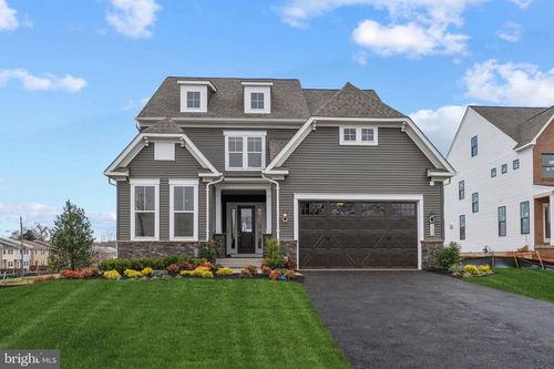 2928 Blue Skies Ln, UPPER MARLBORO, MD, 20774-9271 | Card Image