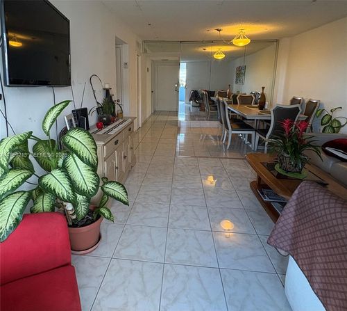 apt-501-5050 Nw 7th St, Miami, FL, 33126-3428 | Card Image