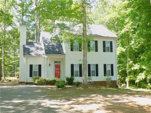 7185 Avenbury Cir, Kernersville, NC, 27284-8659 | Card Image
