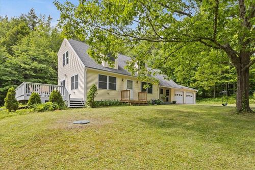 829 Stage Rd, Richmond, VT, 05477-9641 | Card Image