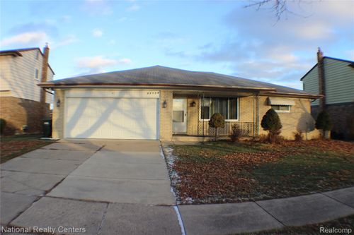 36134 Del Ray Dr, Sterling Heights, MI, 48310-4535 | Card Image