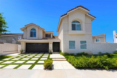 8008 E Fox Run Ln, Orange, CA, 92869-6535 | Card Image