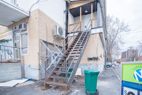 4-345 Richelieu Ave, Vanier, ON, K1L6J7 | Card Image
