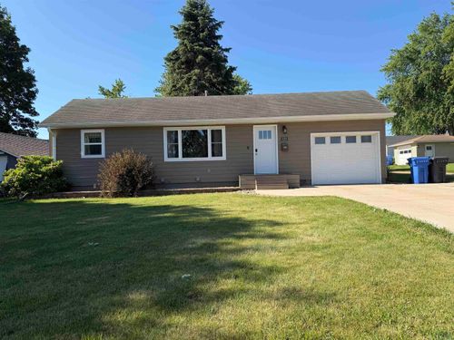 125 5th St Sw, Sioux Center, IA, 51250-1439 | Card Image