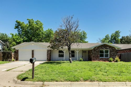 4208 Ashmore Dr, North Richland Hills, TX, 76180-7336 | Card Image