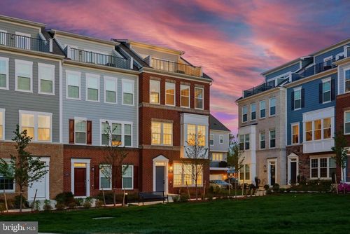 10817 Cedar Ave, FAIRFAX, VA, 22030-4709 | Card Image