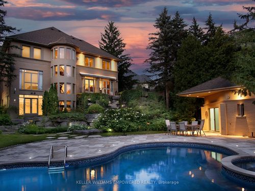 90 Humberview Dr, Woodbridge, ON, L4H1B5 | Card Image