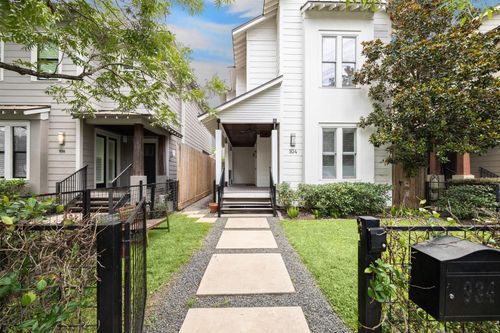 934 Nicholson St, Houston, TX, 77008-6750 | Card Image