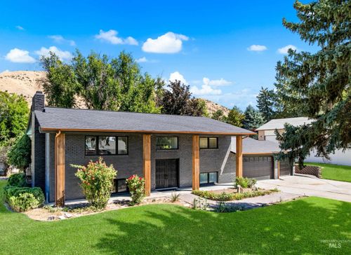 4920 W Hillside Ave, Boise, ID, 83703-3505 | Card Image