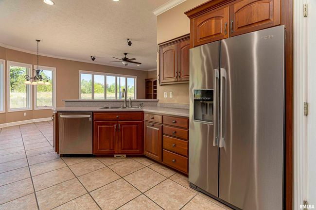 1511 Chart Hills Dr, House other with 4 bedrooms, 4 bathrooms and null parking in Marion IL | Image 16
