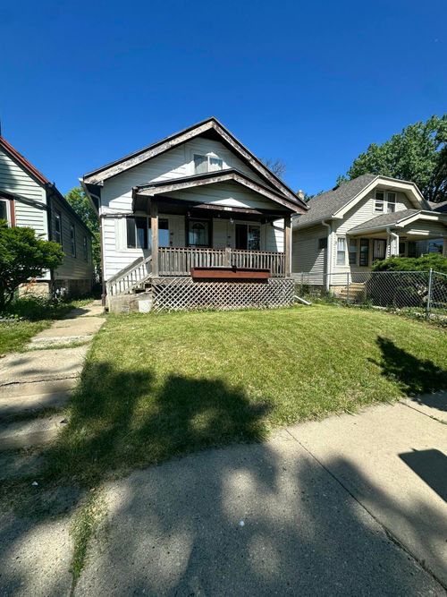 3833 N 3rd St, Milwaukee, WI, 53212-1108 | Card Image