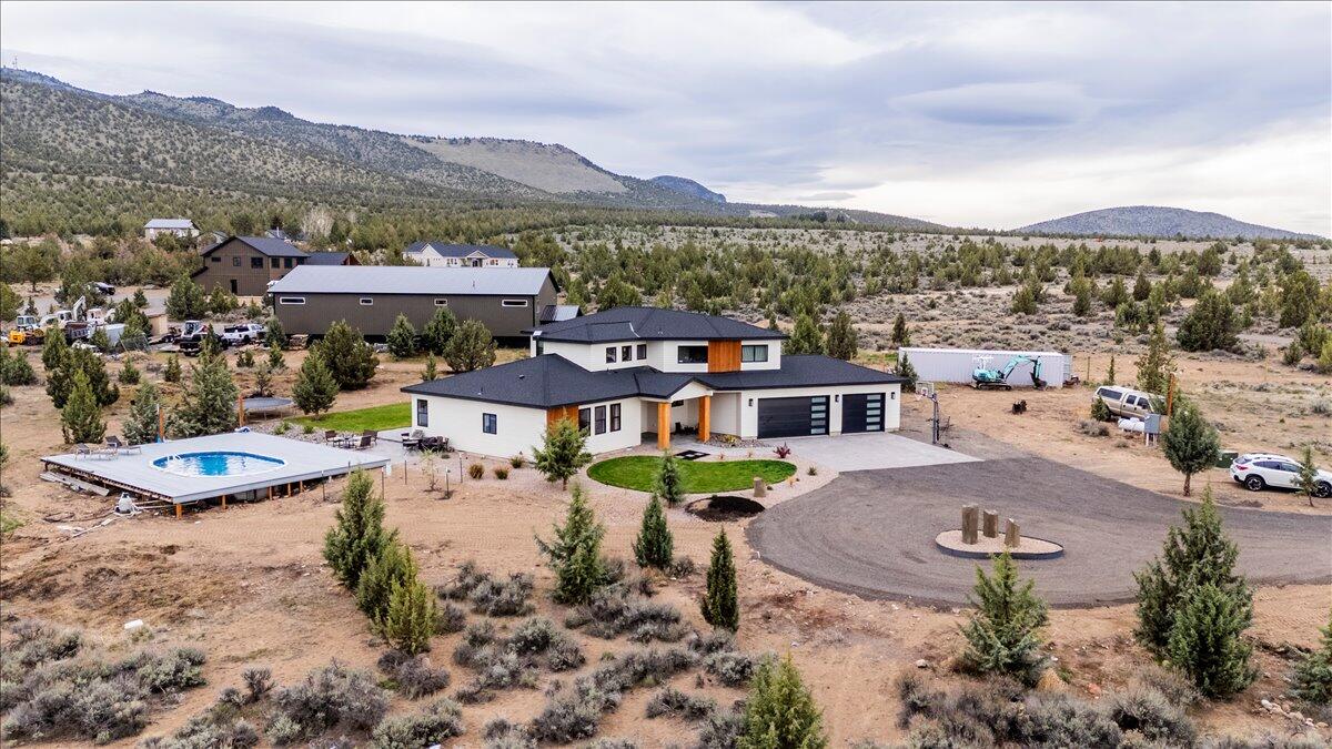 Residential in Powell Butte 2