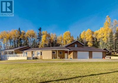 33567 Highway 584, House other with 3 bedrooms, 4 bathrooms and 7 parking in Sundre AB | Image 2