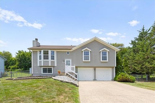 16008 Terry Ave, Belton, MO, 64012-1541 | Card Image