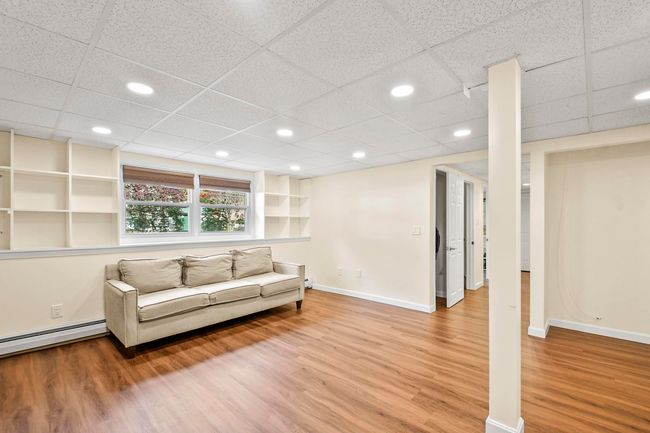 24 Glen Dr, House other with 3 bedrooms, 3 bathrooms and null parking in Nashua NH | Image 27