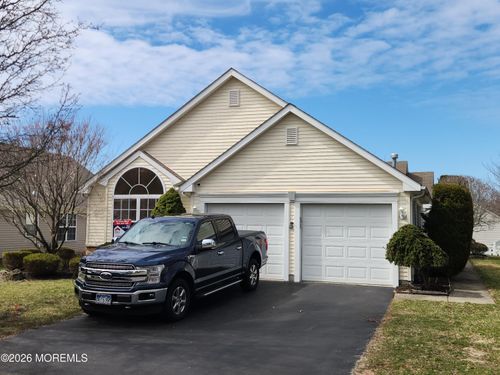 20 Winding River Rd, Lakewood, NJ, 08701-5733 | Card Image