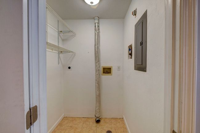 327 - 327 Tilden Commons Ln, Condo with 2 bedrooms, 2 bathrooms and 1 parking in Braintree MA | Image 8