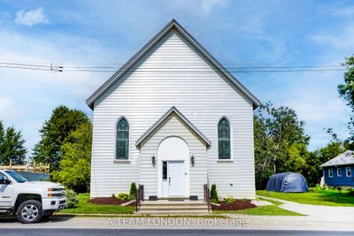 10096 Iona Rd, House other with 6 bedrooms, 4 bathrooms and 6 parking in Iona Station ON | Image 3