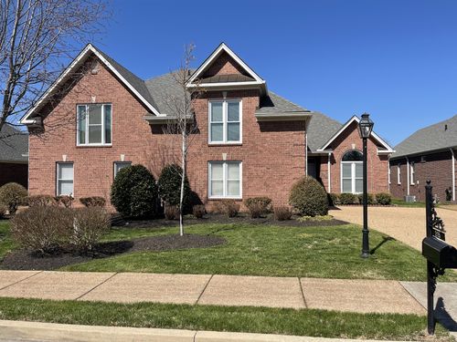 215 Stoners Glen Ct, Hermitage, TN, 37076-2265 | Card Image