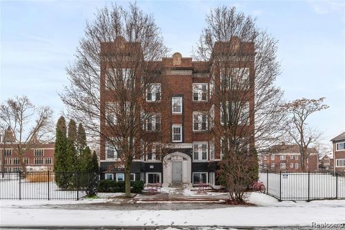 10-7536 #10 Dunedin Street, Detroit, MI, 48206 | Card Image