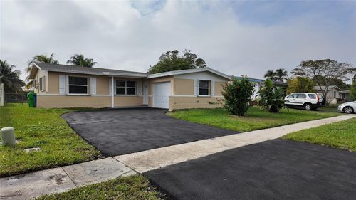 9182 Nw 24th Pl, Sunrise, FL, 33322 | Card Image