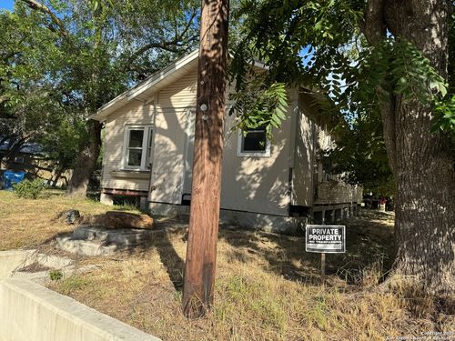 1604 Katy St, New Braunfels, TX, 78130-6238 | Card Image
