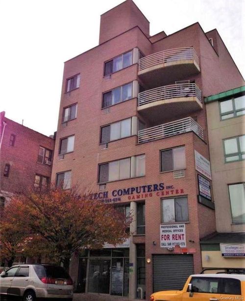 4a-4024 76th Street, New York, NY, 11373 | Card Image