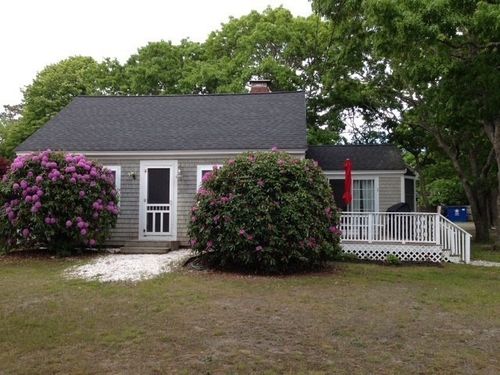 unit-1-166 Seaview Ave, South Yarmouth, MA, 02664-5168 | Card Image