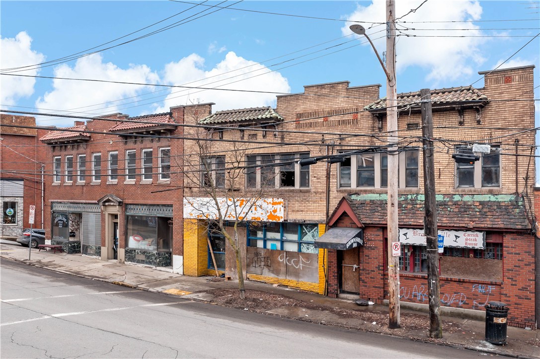 Commercial Sale in Carrick 5