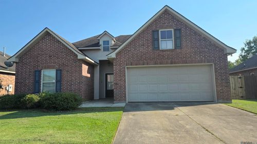 9448 Redwood Lake Blvd, Zachary, LA, 70791-8338 | Card Image