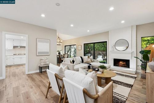1943 Highridge Ct, Walnut Creek, CA, 94597-2932 | Card Image