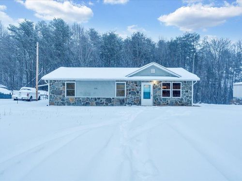 175 Peach Ct, Bassett, VA, 24055-3035 | Card Image