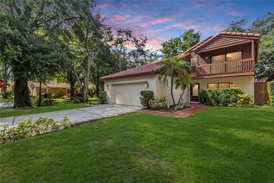 1055 W Pebble Beach Circle, House other with 3 bedrooms, 2 bathrooms and null parking in Winter Springs FL | Image 2