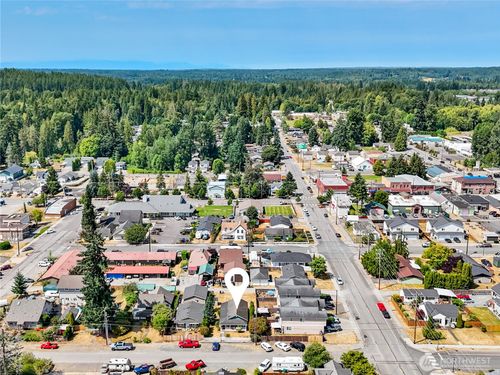 206 S Kentucky Ave, Granite Falls, WA, 98252-4089 | Card Image