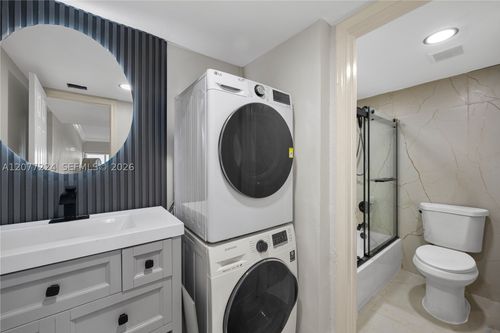 806-3301 Spanish Moss Ter, Lauderhill, FL, 33319-5003 | Card Image