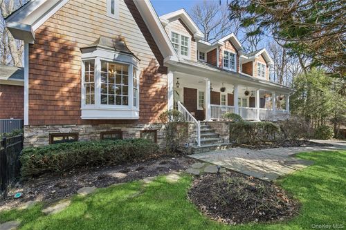 39 Cherry Ln, Syosset, NY, 11791-1809 | Card Image