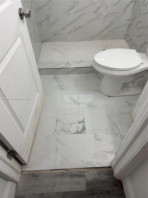 apt-2-5511 Sw 20th St, West Park, FL, 33023-3146 | Card Image