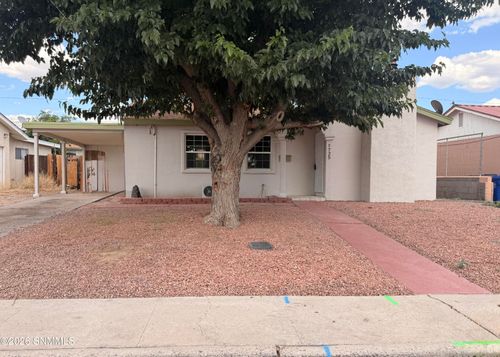 1725 Walden Dr, Las Cruces, NM, 88001-5241 | Card Image