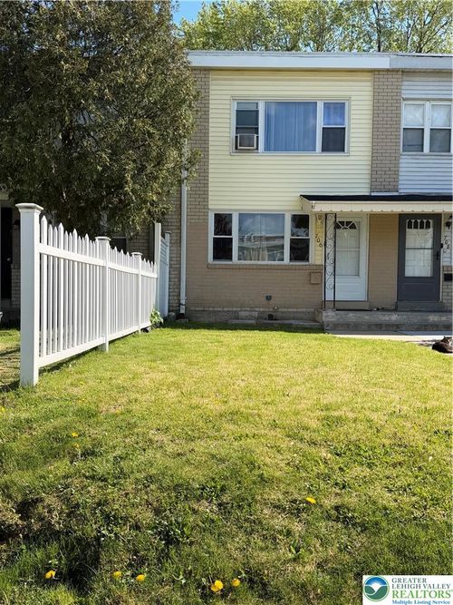706 Mohawk St, ALLENTOWN, PA, 18103-8501 | Card Image