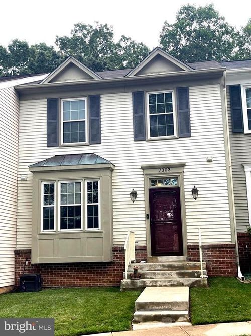 7303 Treetop Hill Ln, SPRINGFIELD, VA, 22152-3565 | Card Image