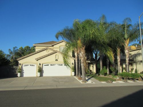 2556 Blossom Cir, Stockton, CA, 95212-3010 | Card Image