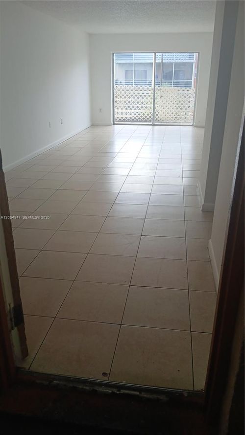 313-3610 Nw 21st St, Lauderdale Lakes, FL, 33311-9212 | Card Image