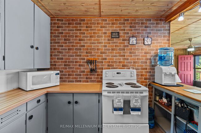 82 Beach Rd, House other with 3 bedrooms, 1 bathrooms and 6 parking in Tiny ON | Image 21