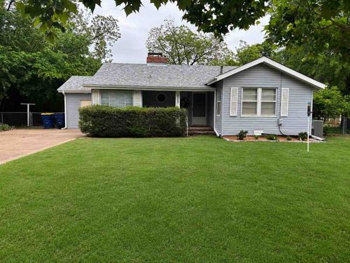 823 S Blakeley St, Stillwater, OK, 74074-4330 | Card Image