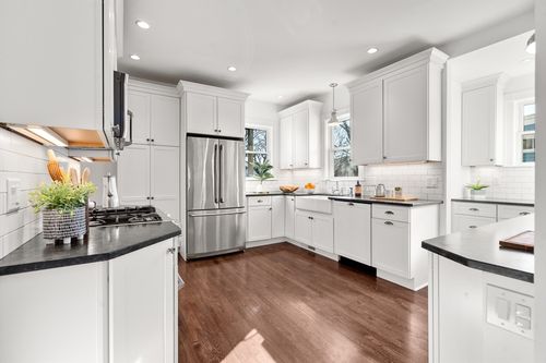 49 Tennyson Street, Somerville, MA, 02145 | Card Image