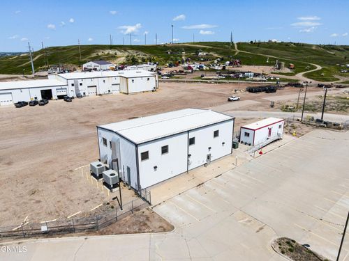 420 Halliburton Dr, Williston, ND, 58801 | Card Image