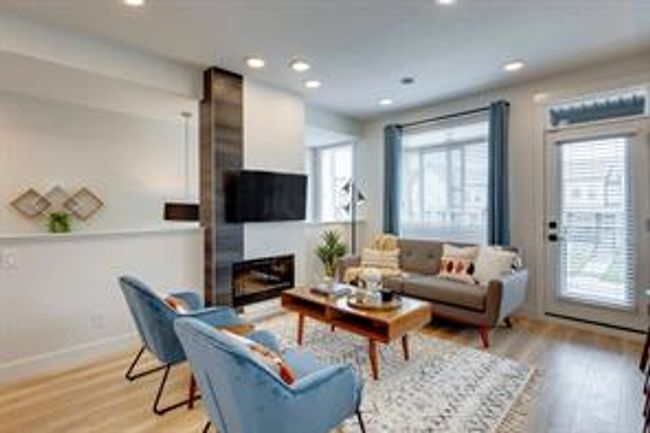 19617 45 St Se, Home with 3 bedrooms, 2 bathrooms and 1 parking in Calgary AB | Image 5