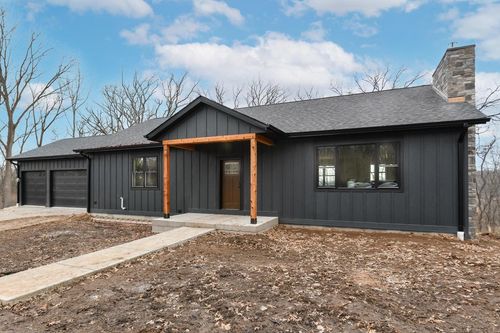 N6095 Johnson Road, Spring Prairie, WI, 53105 | Card Image