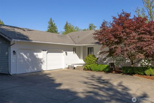 806 S Park Ct, Lynden, WA, 98264-9313 | Card Image